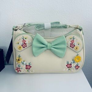 Elegant Cream and Mint Floral Shoulder Bag
